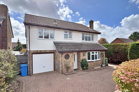 4 bedroom detached house for sale, Georgina Close, Poole BH12