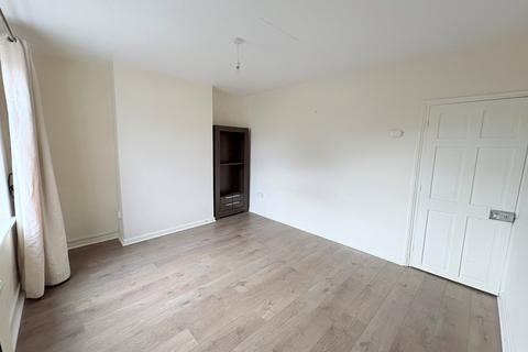 2 bedroom terraced house to rent, Burghley Close, Desborough, NN14