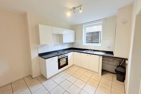 2 bedroom terraced house to rent, Burghley Close, Desborough, NN14