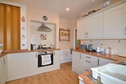 2 bedroom detached bungalow for sale, Coombe Avenue, Weymouth