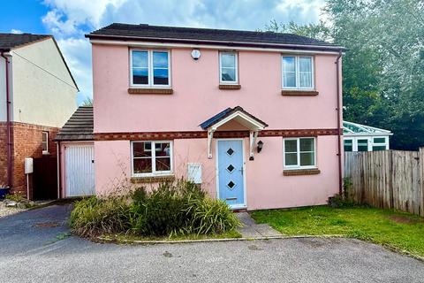 2 bedroom detached house for sale, St. Kitts Close, Torquay, TQ2