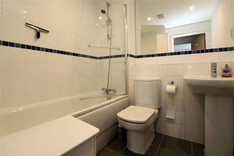 undefined, Metro Apartments, Woking GU21