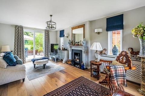 6 Cunliffe Close, Headley, Epsom, KT18 6EG