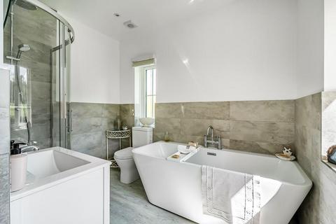 6 Cunliffe Close, Headley, Epsom, KT18 6EG
