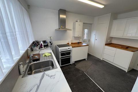 2 bedroom semi-detached bungalow for sale, Quarry Road, Gomersal, Cleckheaton