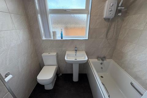 2 bedroom semi-detached bungalow for sale, Quarry Road, Gomersal, Cleckheaton
