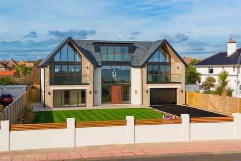 26 Marine Drive, Goring By Sea, Worthing, BN12 4QN