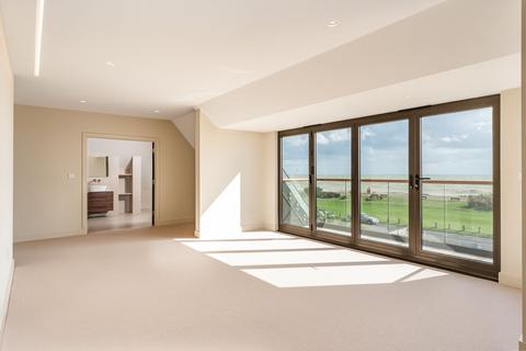 26 Marine Drive, Goring By Sea, Worthing, BN12 4QN
