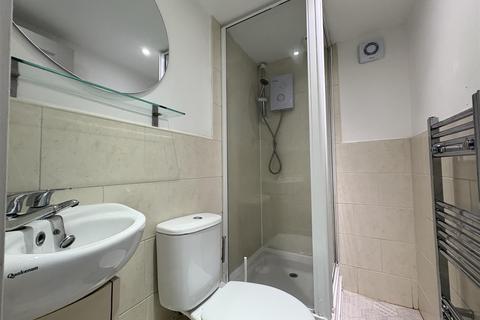 1 bedroom in a house share to rent, Granby Road, Headingley, Leeds, LS6 3AS