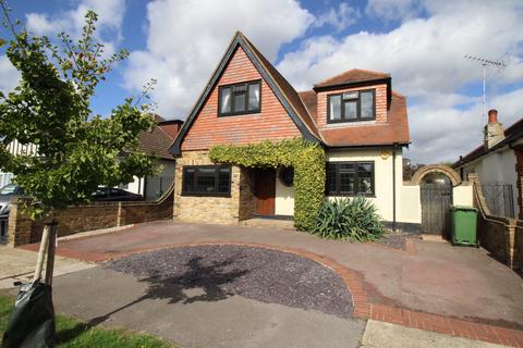 Freshfields Avenue, Upminster RM14