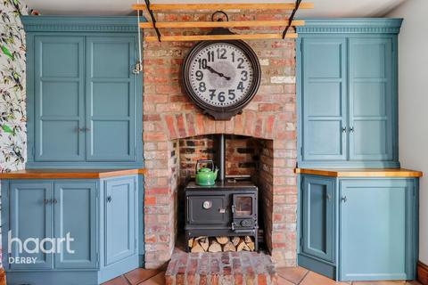 2 bedroom semi-detached house for sale, Chapel Street, Derby