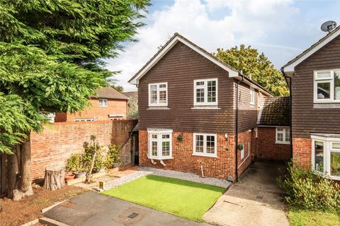 4 bedroom detached house for sale, Snowdrop Way, Woking GU24