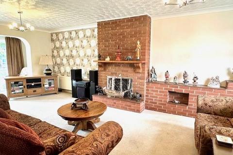 4 bedroom detached house for sale, The Dovecote, Charlton, Pershore
