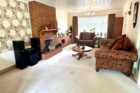 4 bedroom detached house for sale, The Dovecote, Charlton, Pershore