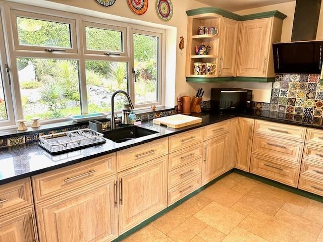 10 Dovecote Kitchen 2.jpg