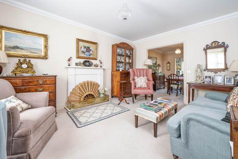 2 bedroom retirement property for sale, Penhurst Gardens, Chipping Norton