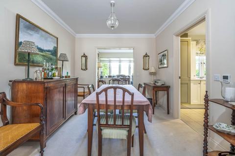 2 bedroom retirement property for sale, Penhurst Gardens, Chipping Norton