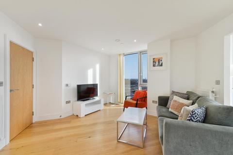 3 bedroom apartment for sale, Sky View Tower, London, E15