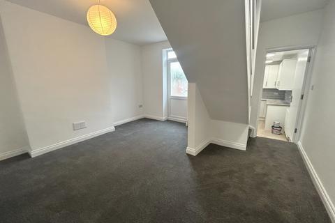 4 bedroom terraced house to rent, Bristol BS5