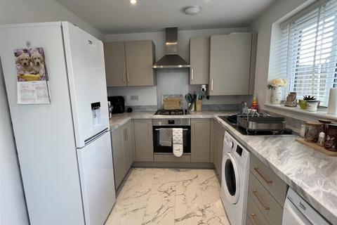 3 bedroom end of terrace house for sale, Dewberry Lane, Darlington