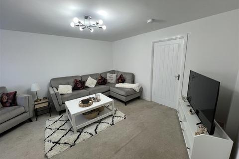 3 bedroom end of terrace house for sale, Dewberry Lane, Darlington