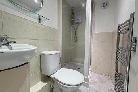 1 bedroom in a house share to rent, Granby Road, Headingley, Leeds, LS6 3AS