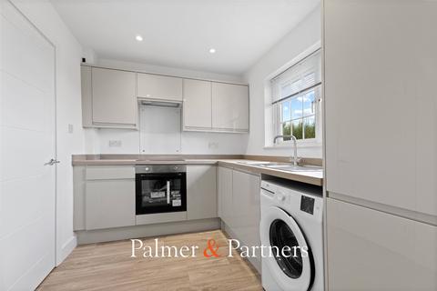 2 bedroom maisonette for sale, Taylor Court, The Dutch Quarter, Colchester, Essex, CO1