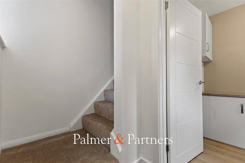 2 bedroom maisonette for sale, Taylor Court, The Dutch Quarter, Colchester, Essex, CO1