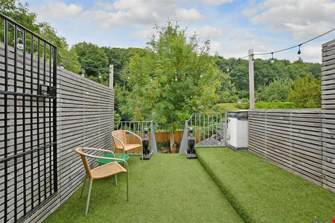 3 bedroom apartment for sale, Rustlings Road, Endcliffe Park S11