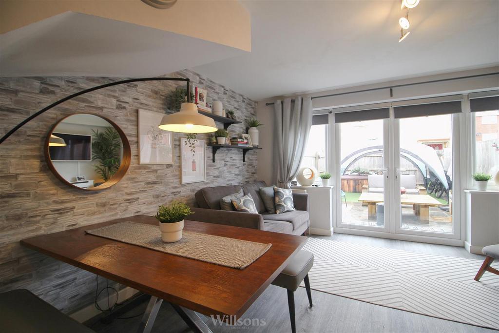 Kitchen/Living Area