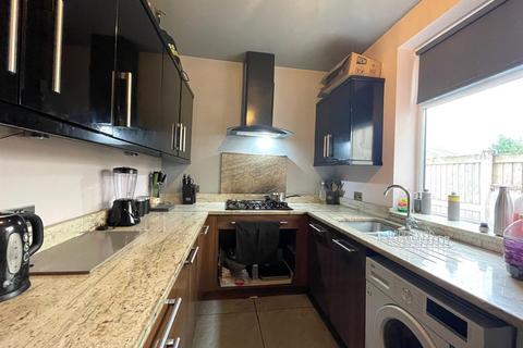 3 bedroom terraced house for sale, Marlbrook Drive, Westhoughton, Bolton