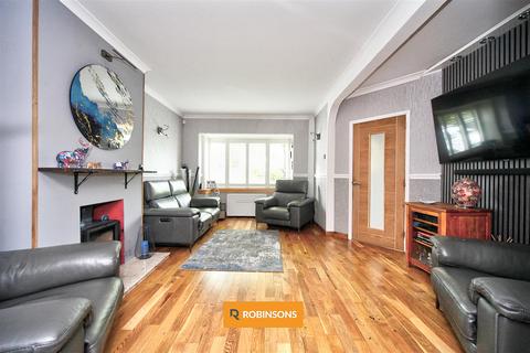3 bedroom semi-detached house for sale, London Road, Dunstable