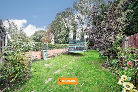 3 bedroom semi-detached house for sale, London Road, Dunstable