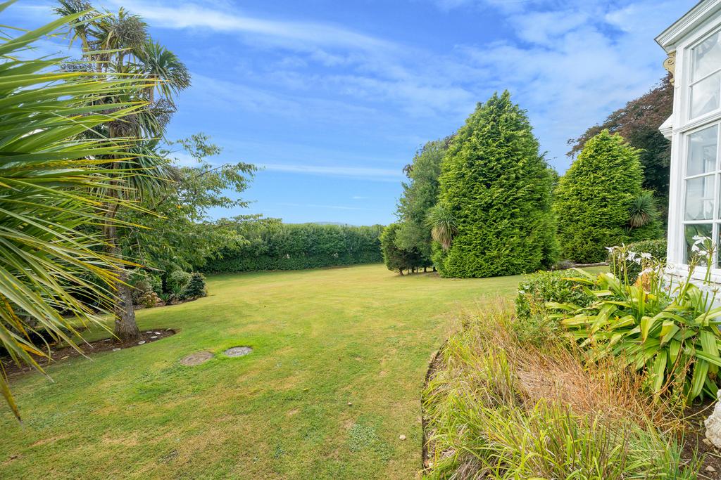 1344036-67-68bb04d70e4a2-ARW