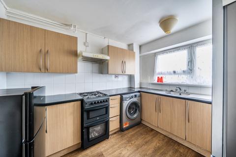 3 bedroom apartment for sale, St. Saviours Estate, London