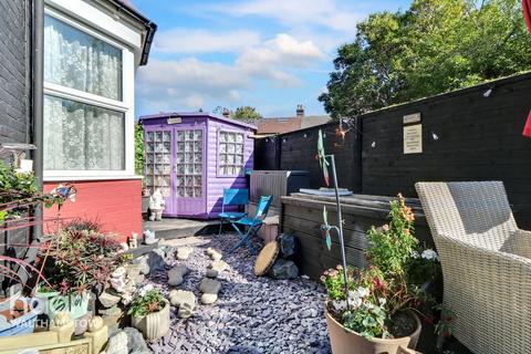 1 Keith Road, London, E17 5BX
