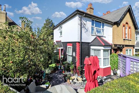 1 Keith Road, London, E17 5BX