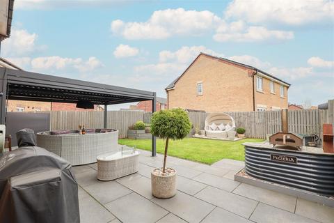 4 bedroom detached house for sale, Appletree Road, Sowerby, Thirsk