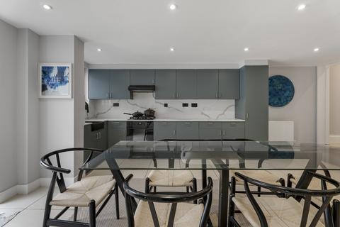 undefined, Ingersoll Road, London, W12