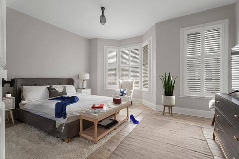 undefined, Ingersoll Road, London, W12