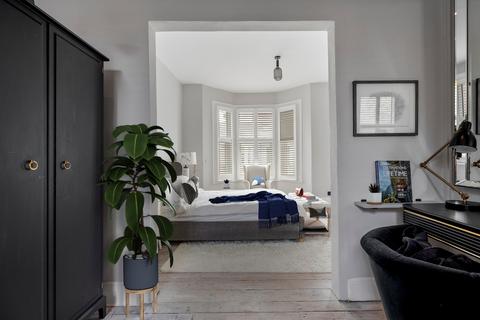 Ingersoll Road, London, W12