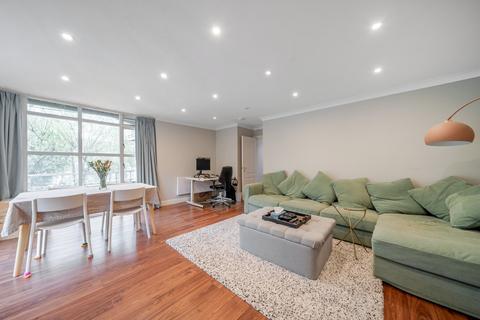 1 bedroom flat for sale, Eleanor Close, London, SE16