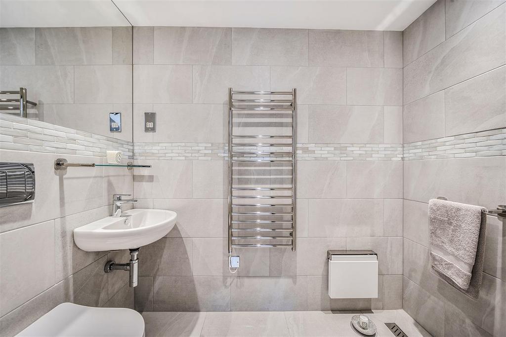 Ensuite