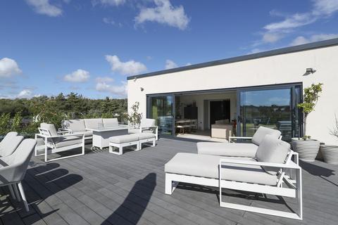 undefined, Minafon, Cowbridge, CF71