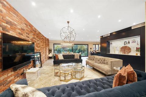 undefined, Dobree Avenue, London NW10