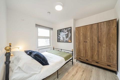 1 bedroom flat to rent, Portobello Road, London W11