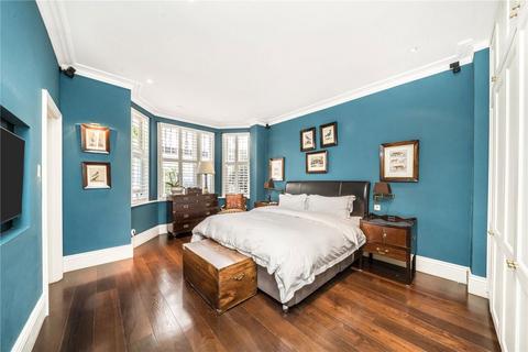 4 bedroom flat to rent, Elvaston Place, London SW7