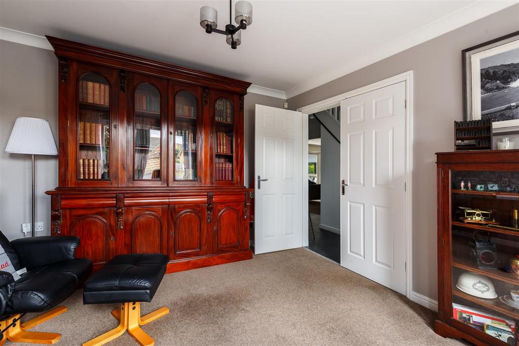 Reading/Sitting Room