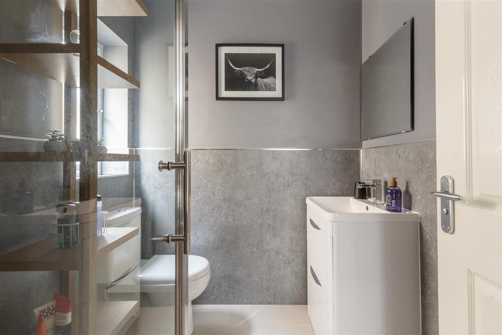 Ensuite