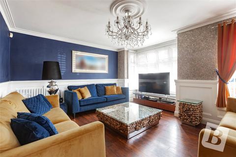 8 Walden Road, Hornchurch, RM11 2JT